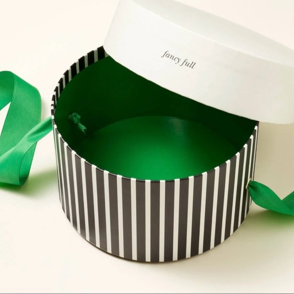 Kate spade x Target mini polka dot Gift Box with ribbon Set of 2 new with tags